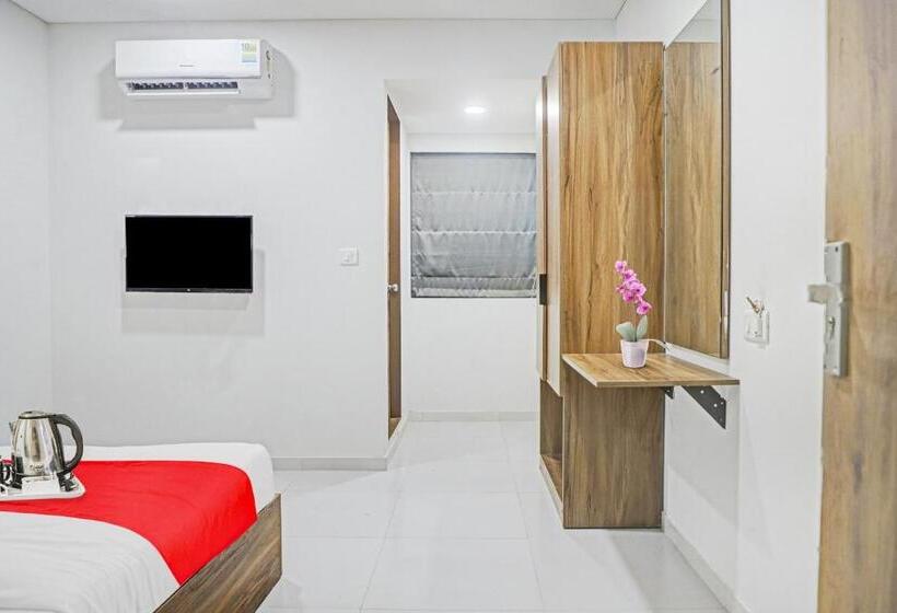 酒店 Oyo 90450 Weekend Rooms