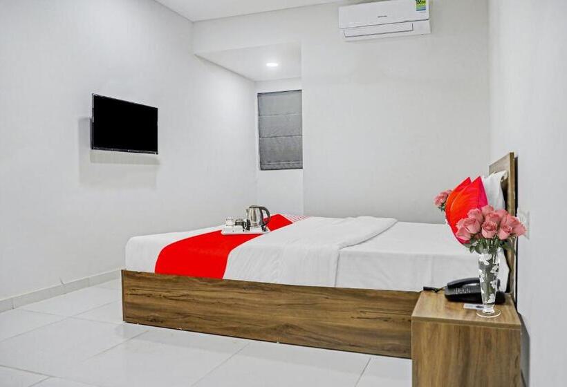 酒店 Oyo 90450 Weekend Rooms