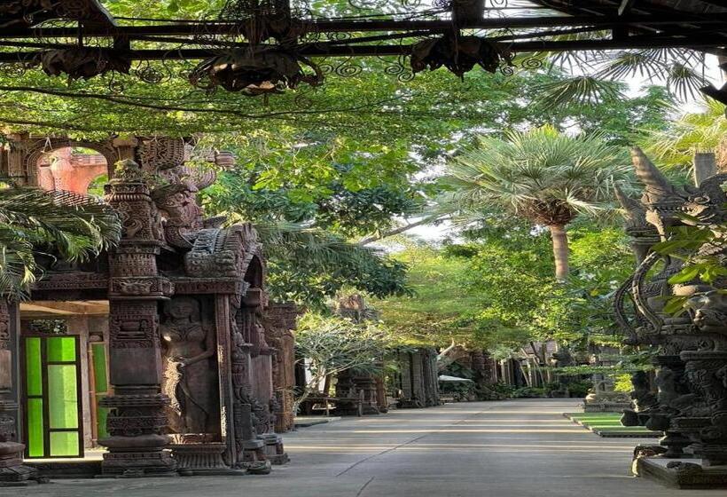 Khgema Nuanjun Pool Villa Gallery Resort