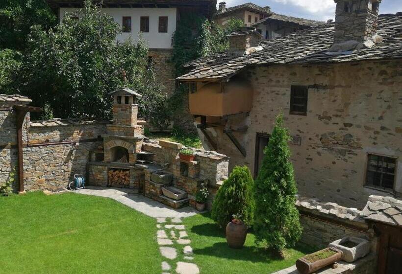 Pensió кондеви къщи