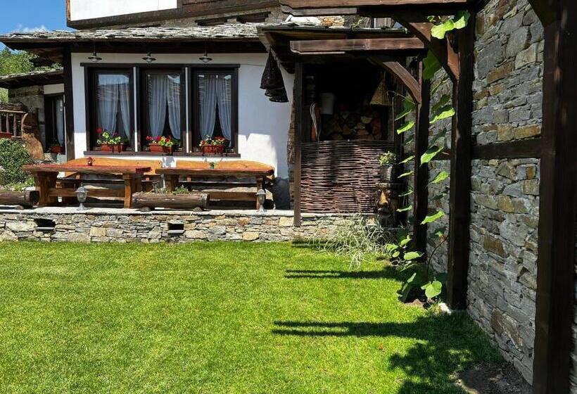 Pensió кондеви къщи