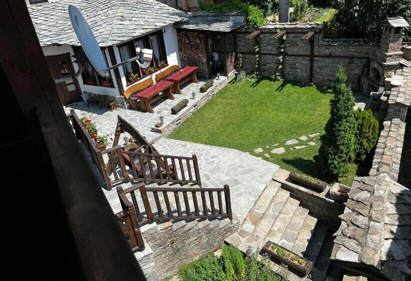 Pensió кондеви къщи