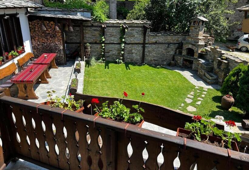 Pensió кондеви къщи