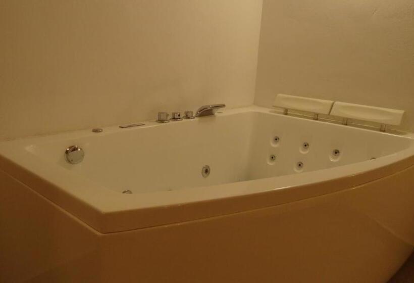 بنسيون Cozy Rooms   Bañera Hidromasaje