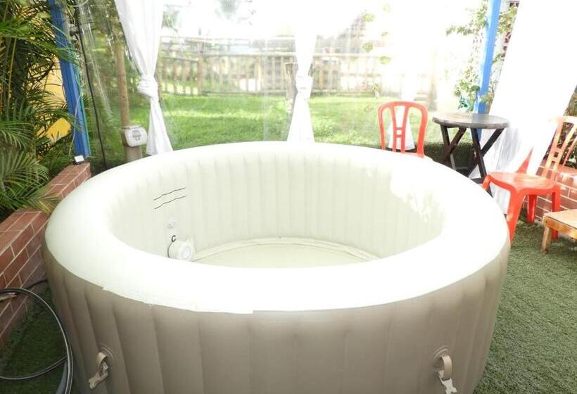 פנסיון La Rivera Hosteria Campestre