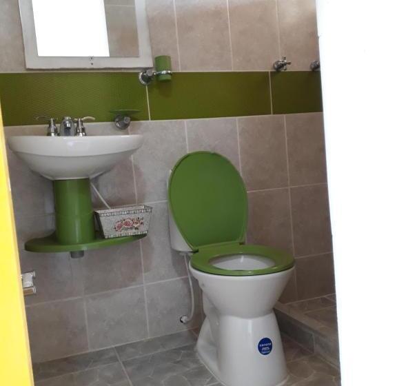 פנסיון La Rivera Hosteria Campestre