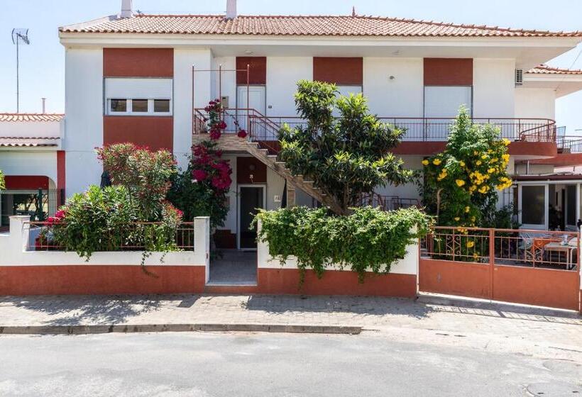 بنسيون Porta Nova Guesthouse By R Tex