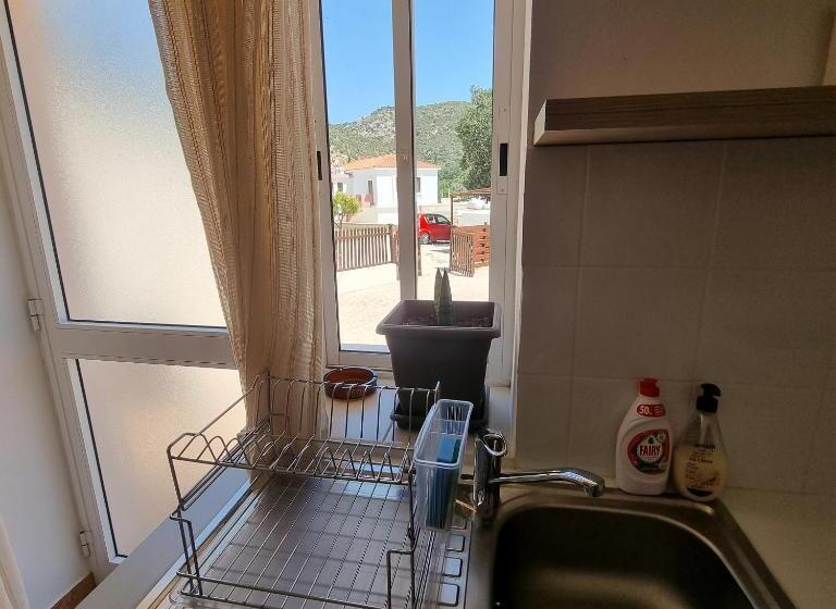 פנסיון Potamos Private Suites