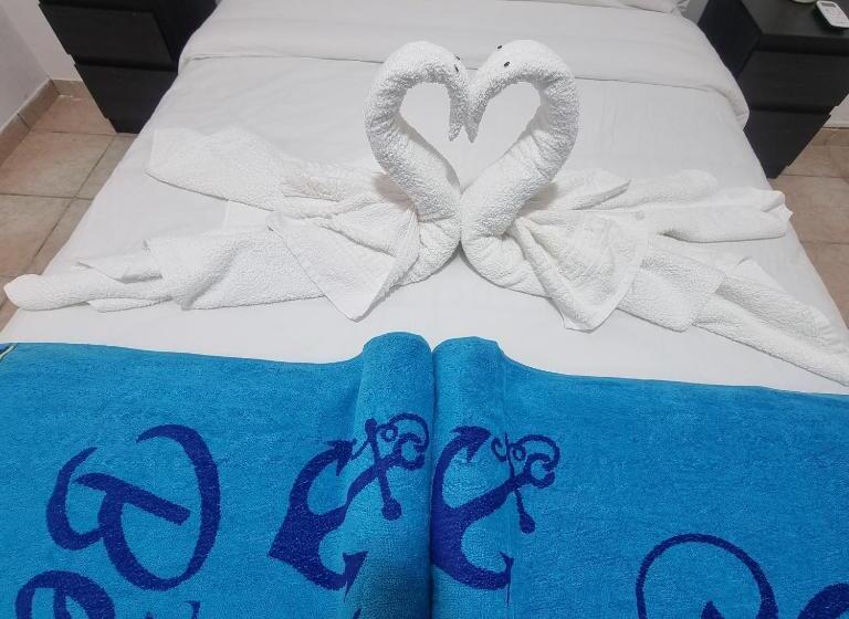 Пансион Potamos Private Suites