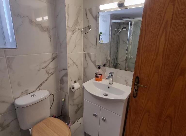 Пансион Potamos Private Suites