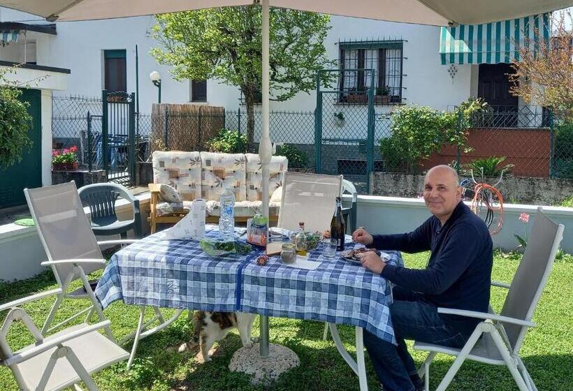 پانسیون Villino Liber