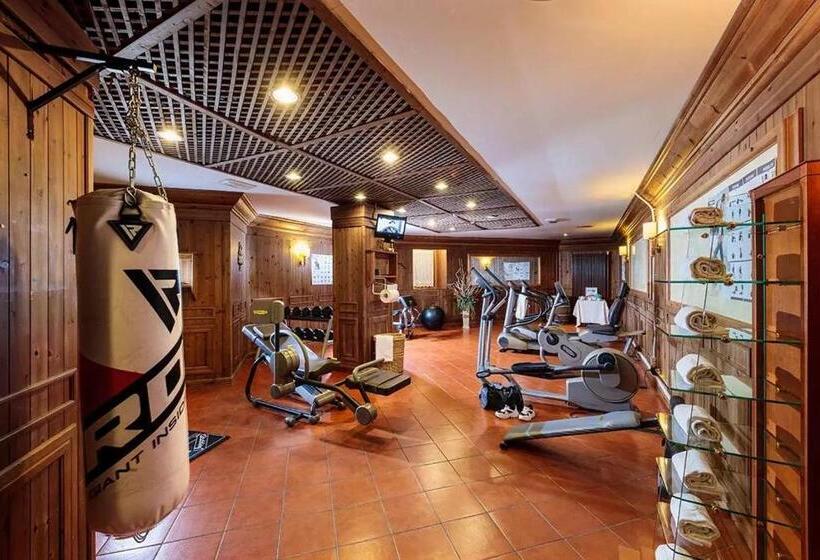 Room In Hotel Alaska