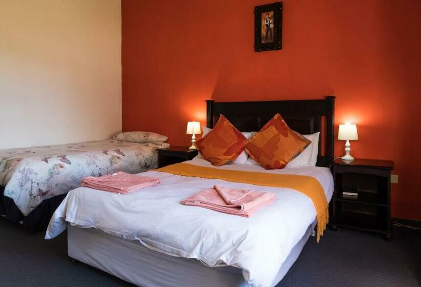 ユースホステル Poacher