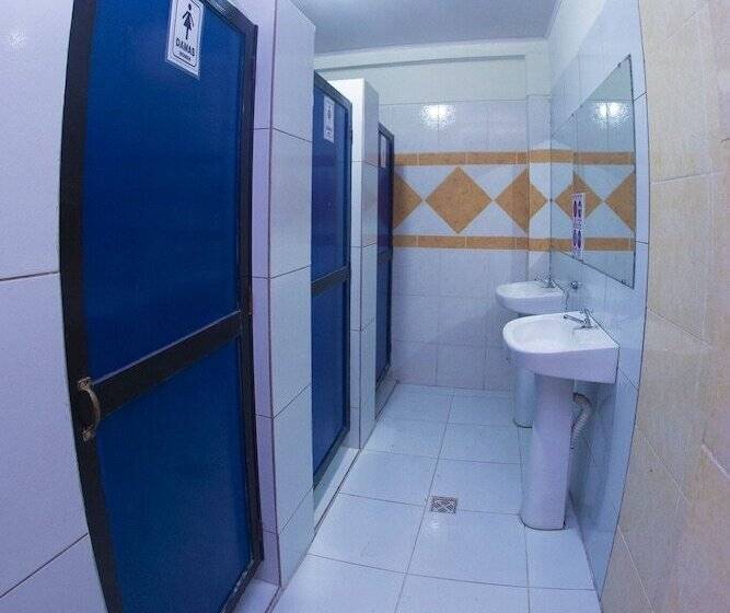 هاستل Residencial Francia