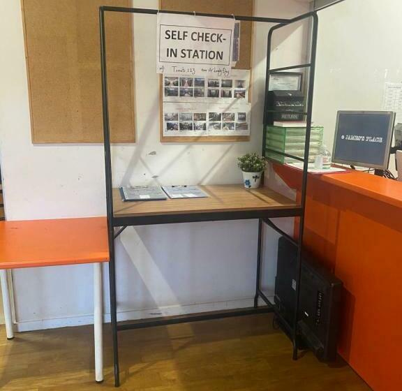 هاستل Tomato Backpackers