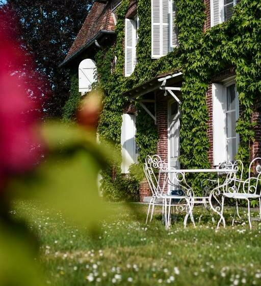 Bed and Breakfast Villa La Pas Parisienne