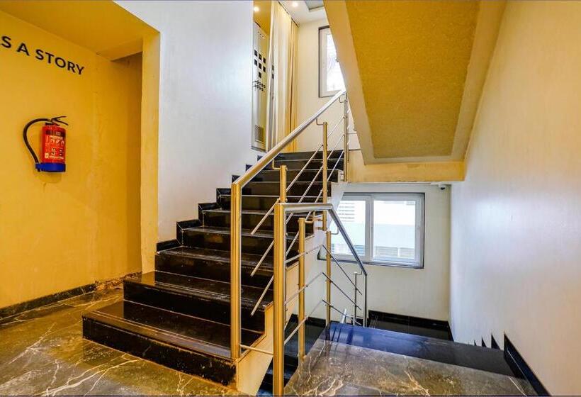 Fabhotel Ramjis Residency