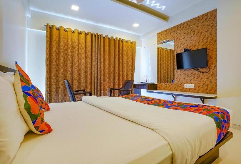 Fabhotel Ramjis Residency