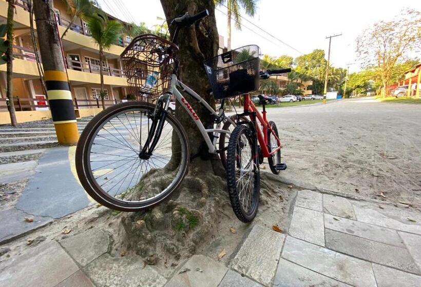 Fabuloso Flat 225, 2 Piscinas Climatizadas, Sky Com 170 Canais,tv Com Xbox, Internet Particular 500m