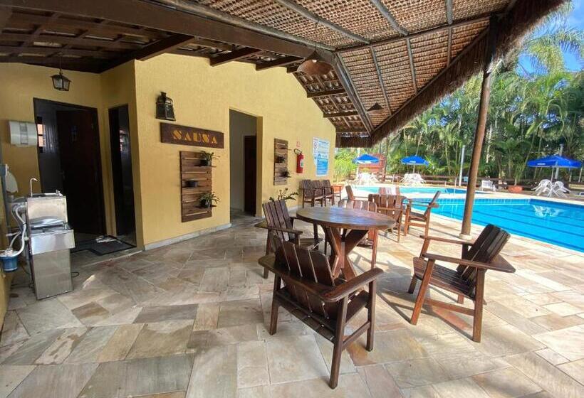 Fabuloso Flat 225, 2 Piscinas Climatizadas, Sky Com 170 Canais,tv Com Xbox, Internet Particular 500m