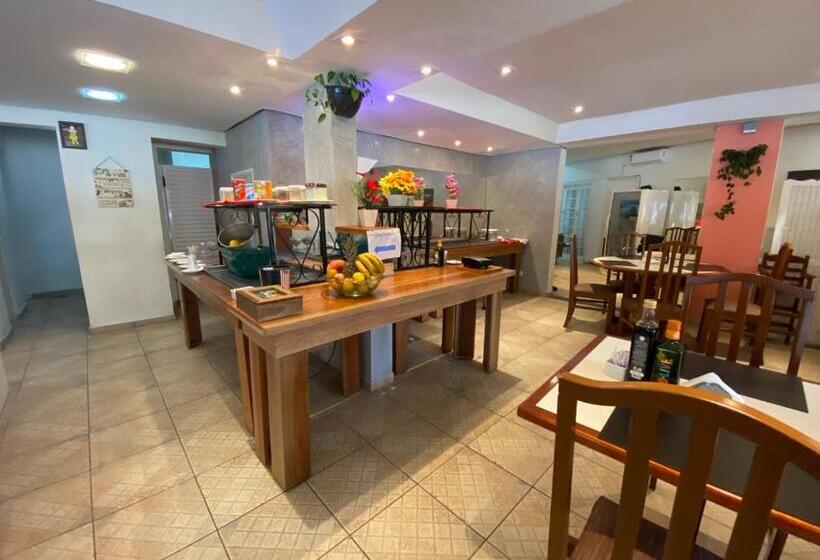 Fabuloso Flat 225, 2 Piscinas Climatizadas, Sky Com 170 Canais,tv Com Xbox, Internet Particular 500m