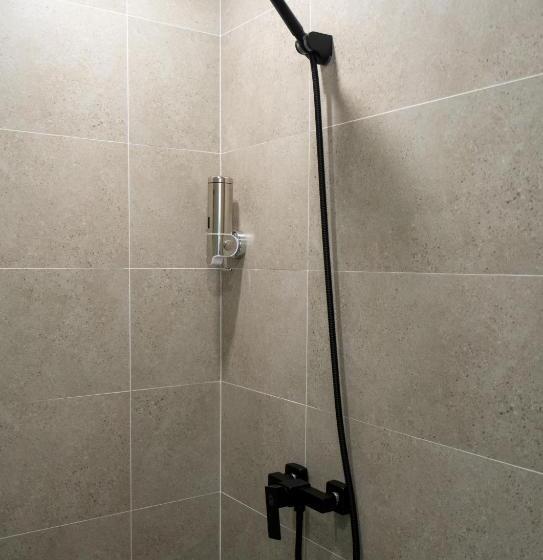 Отель All Are Welcome Lawas Boutique