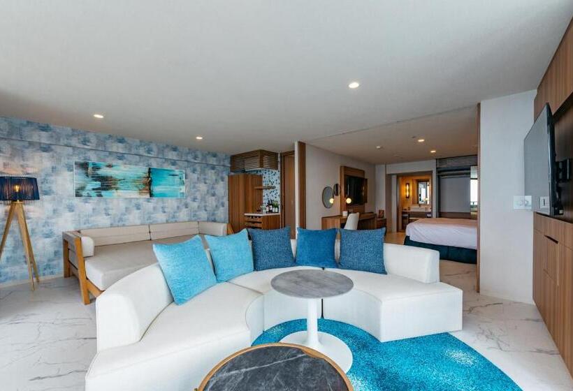 Aquasense Hotel & Resort