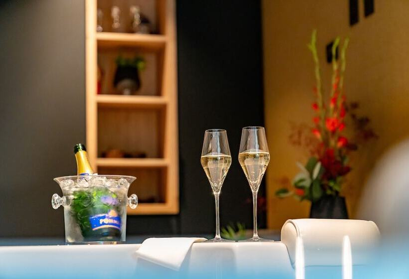 ホテル Aux Etangs   Hôtel