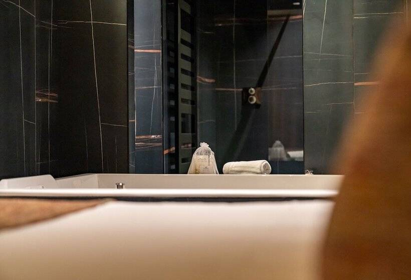 ホテル Aux Etangs   Hôtel