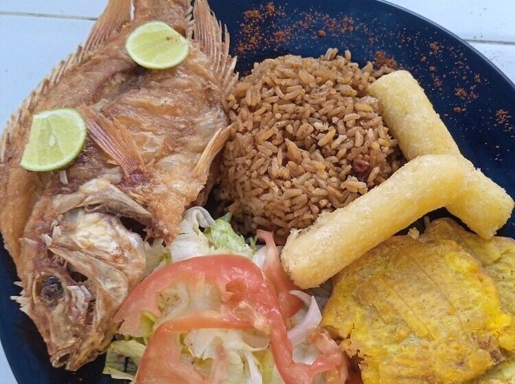 هتل Cabañas Bahia Azul