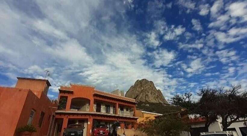 فندق Casa Cabrera