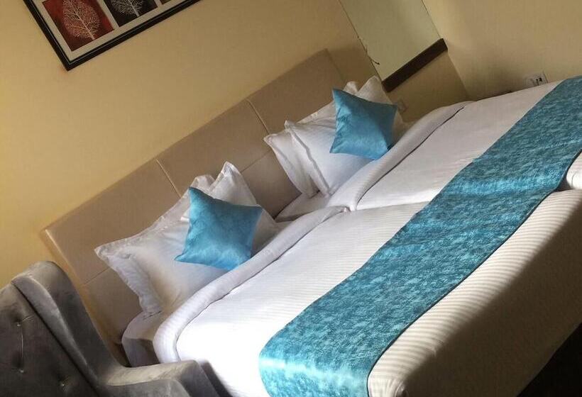 فندق Clarks Inn Dudhwa