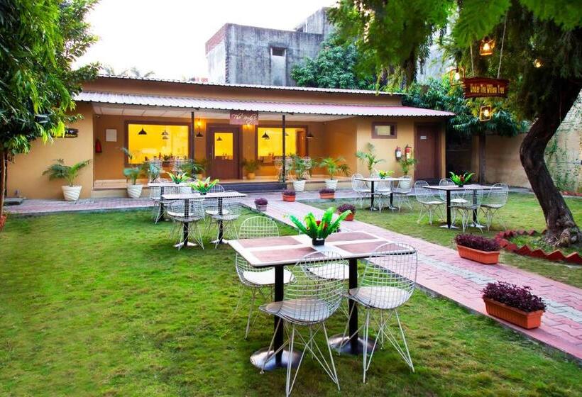 فندق Clarks Inn Dudhwa