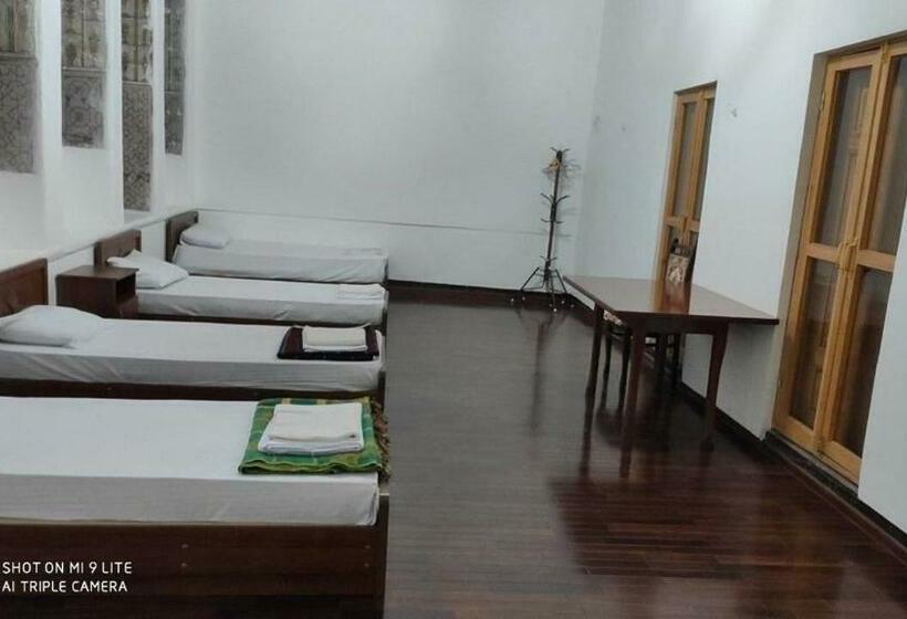 فندق Art 16th Century House