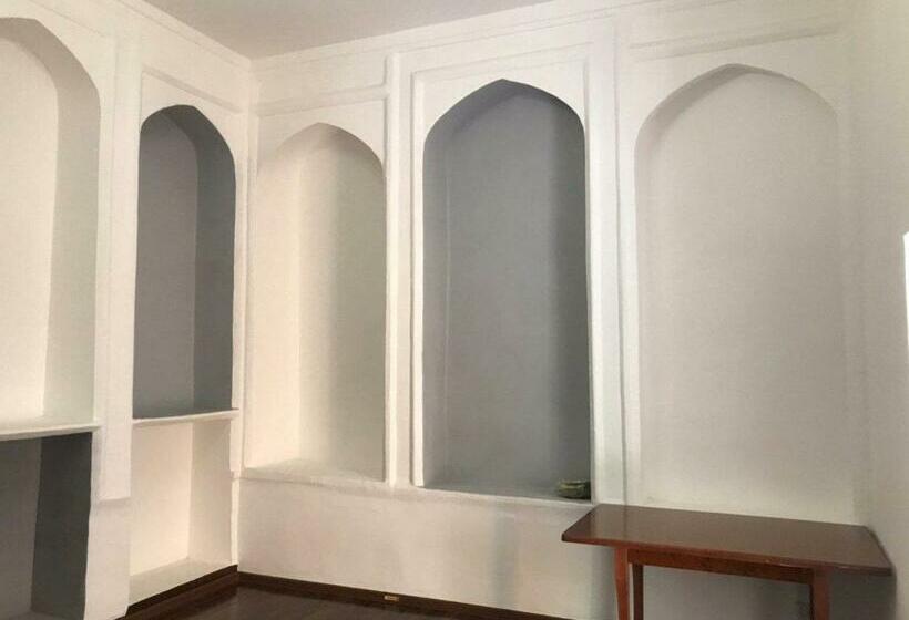 فندق Art 16th Century House