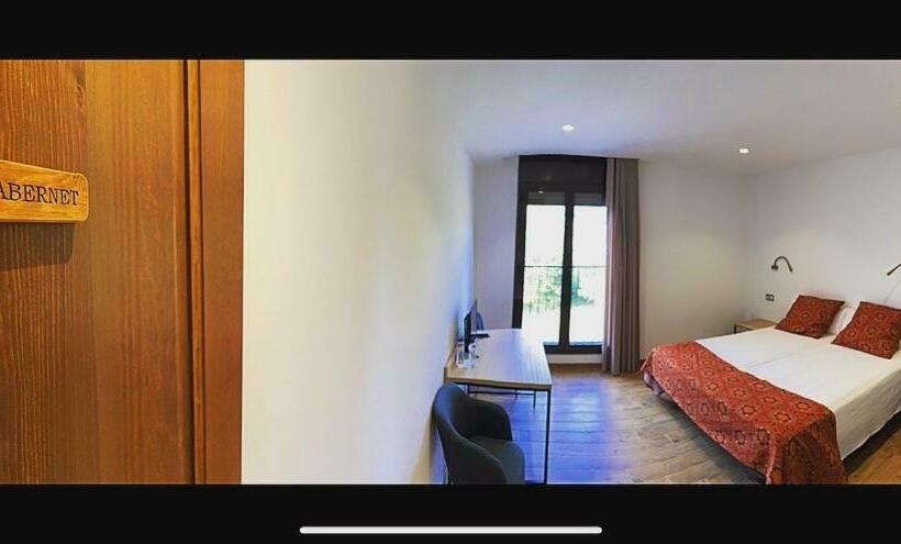 호텔 Hostal Restaurant Mussons