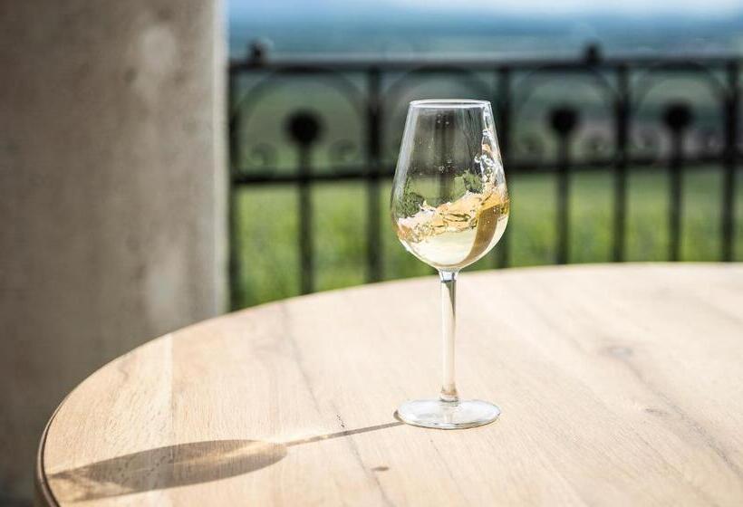 فندق Kincsem Kastély