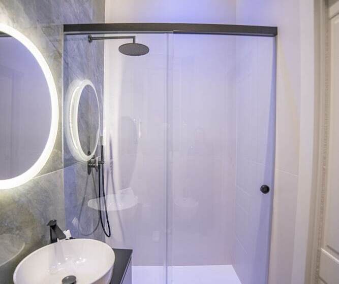 فندق La Banchina Luxury Suites