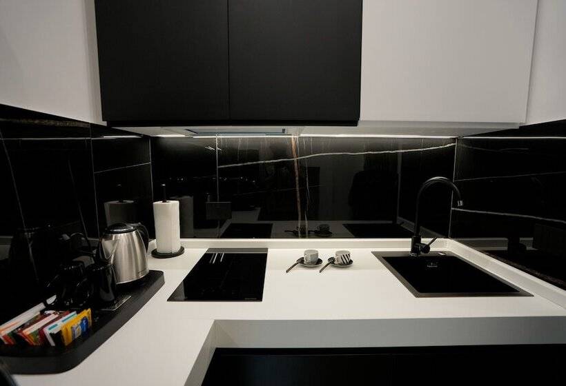 فندق La Banchina Luxury Suites