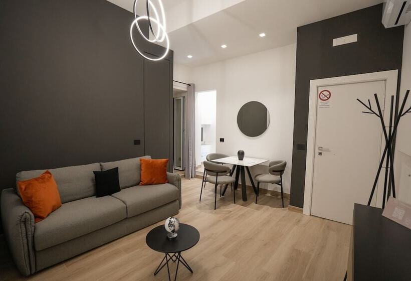 فندق La Banchina Luxury Suites