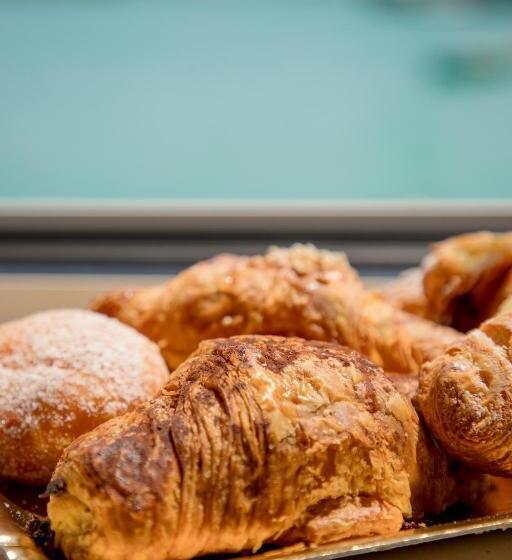 فندق La Banchina Luxury Suites