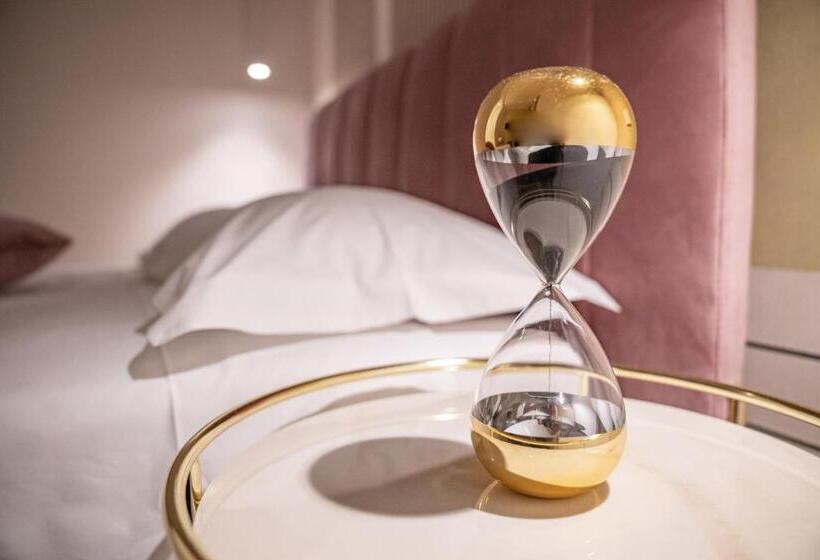 فندق La Banchina Luxury Suites