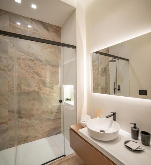 فندق La Banchina Luxury Suites