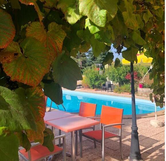 酒店 Logis Hôtel Restaurant Le 1050