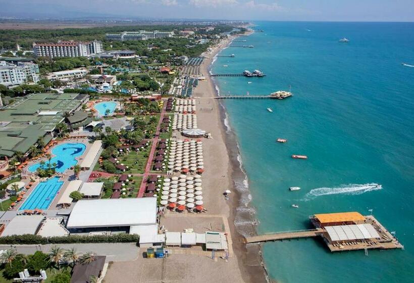 בית מלון כפרי Medworld Health & Rehabilitation Center Pine Beach Belek