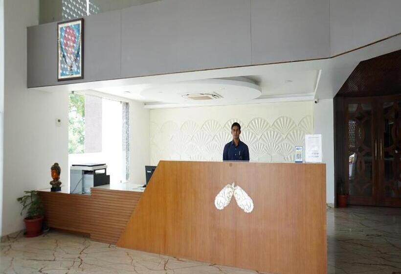 Отель Bamboo Saa Mulberry Resort Pushkar