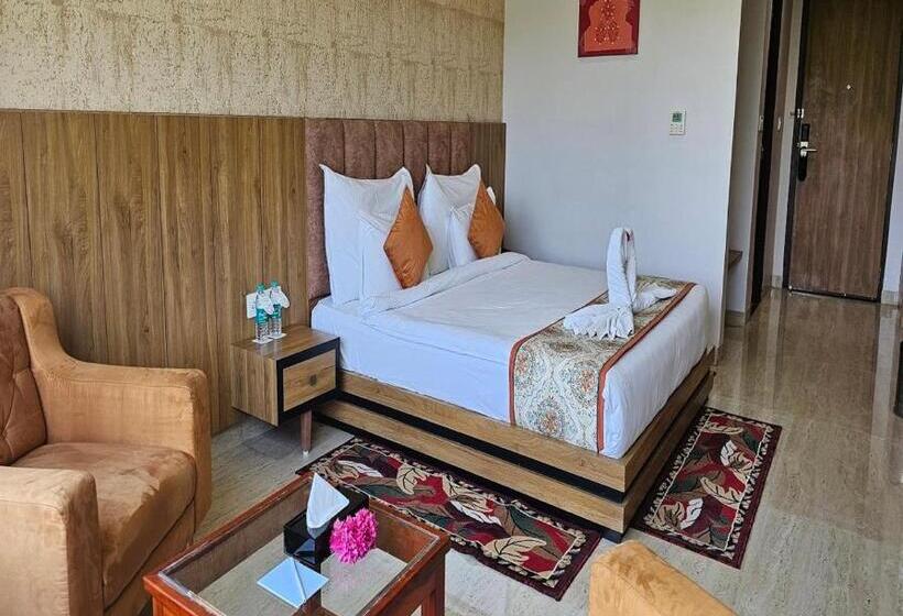 Отель Bamboo Saa Mulberry Resort Pushkar