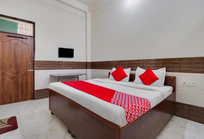 酒店 Oyo 85652  Tejas