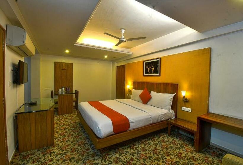 호텔 Pearl Kolhapur1