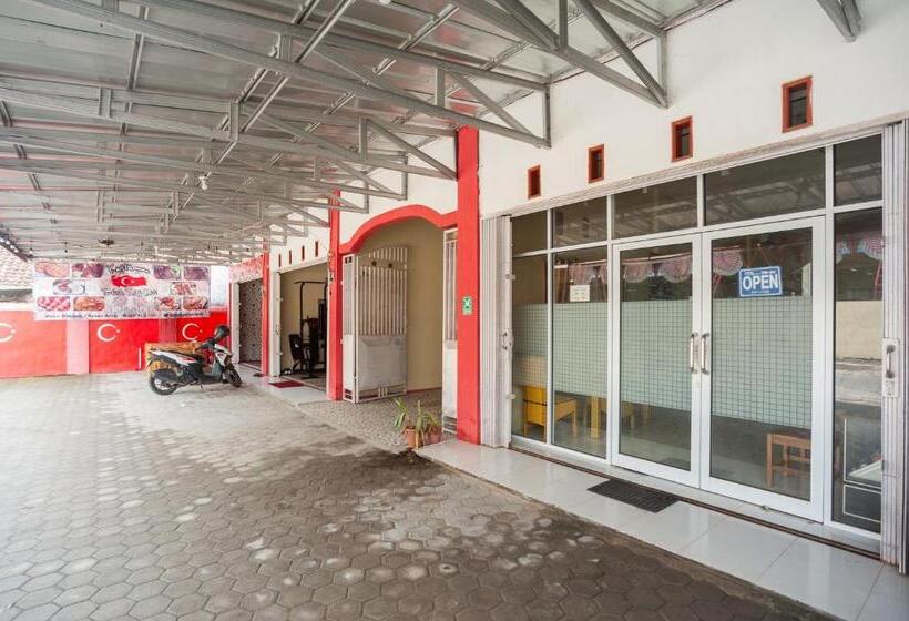 فندق Reddoorz Near Universitas Muhammadiyah Pringsewu